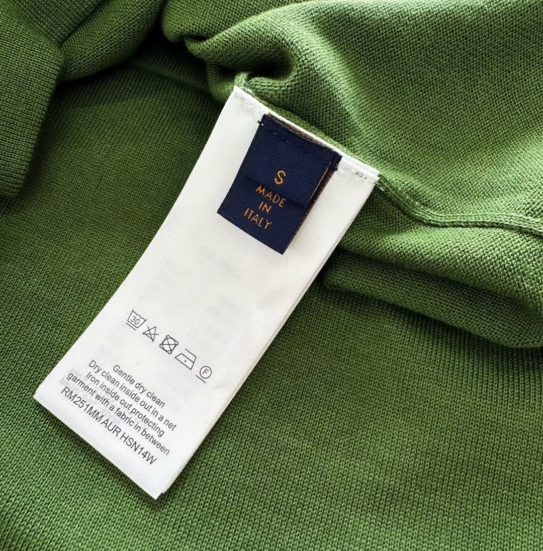 Lv Short-Sleeved Cotton Crewneck