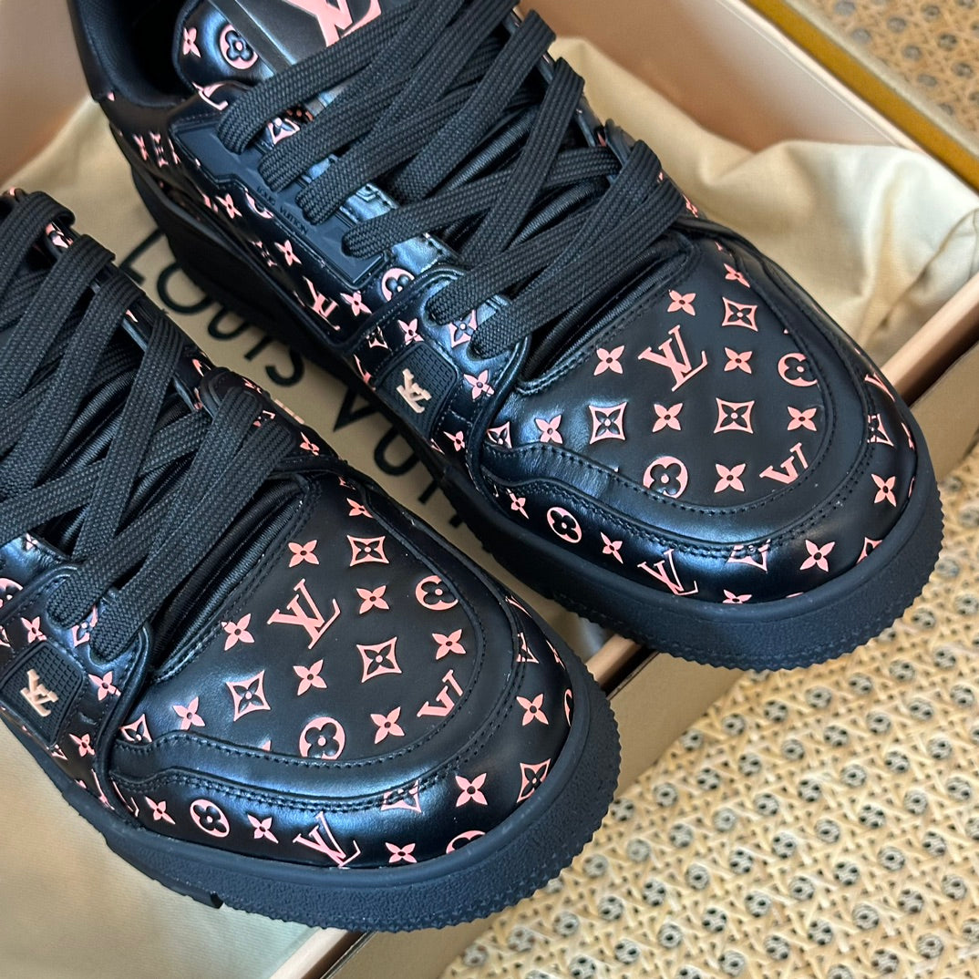 LV TRAINER SNEAKER LIGHT