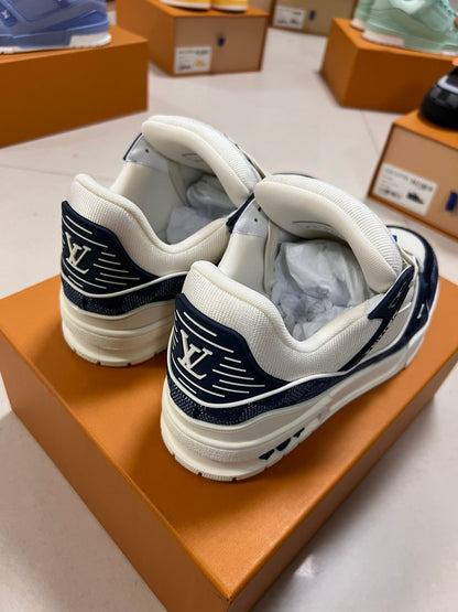 LV TRAINER SNEAKER