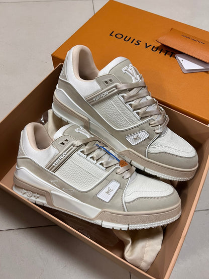 LV TRAINER SNEAKER