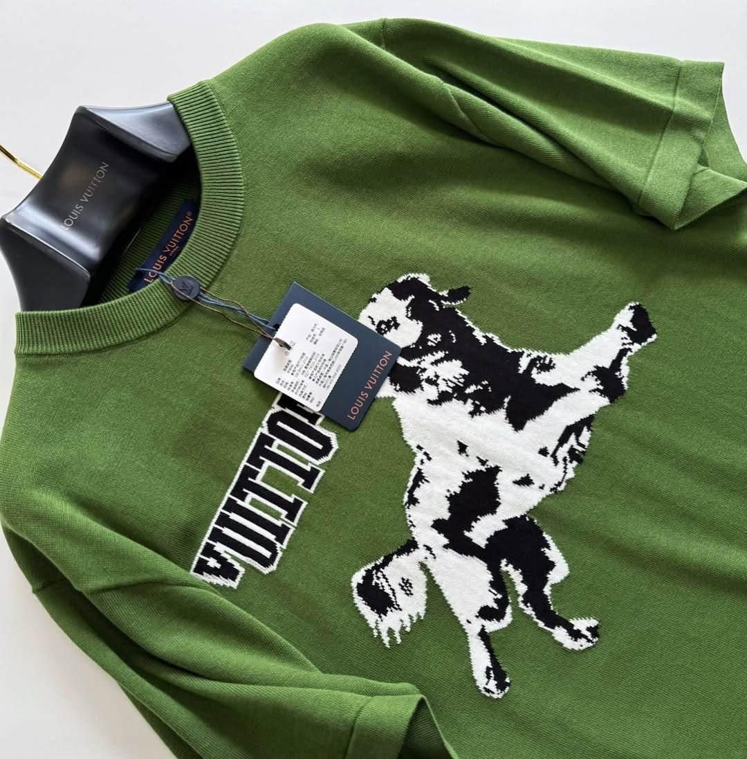 Lv Short-Sleeved Cotton Crewneck