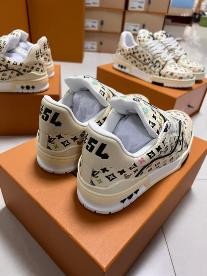 LV TRAINER SNEAKER