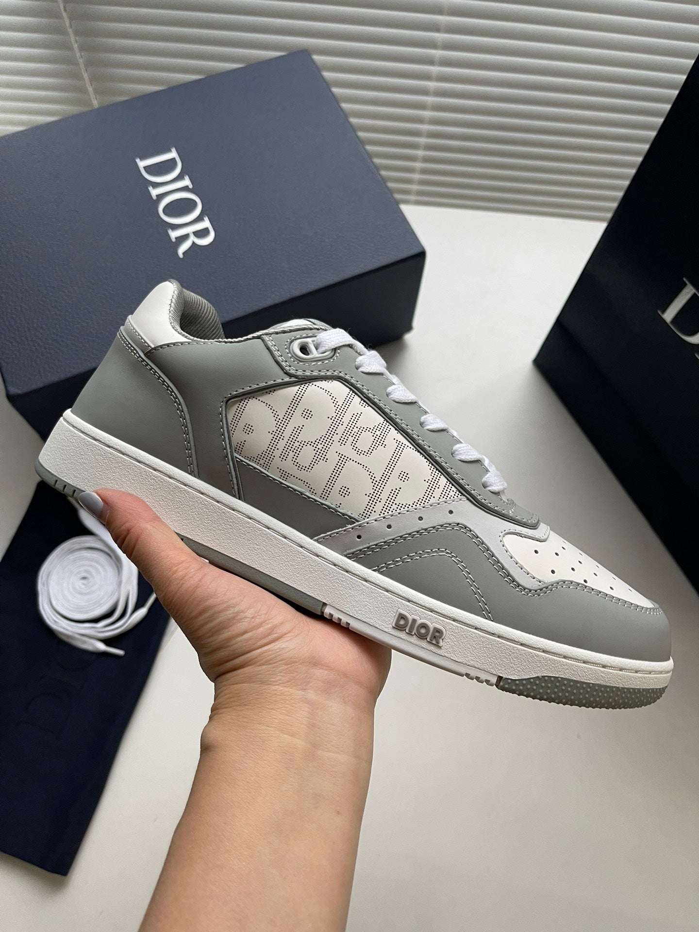 CD B27 Low-Top Sneaker