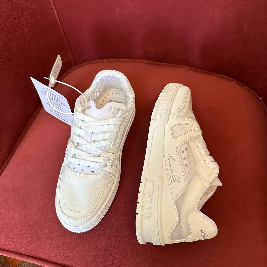 LV TRAINER SNEAKER