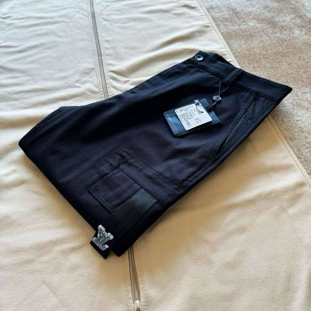 Lv Signature Cotton Cargo Pants