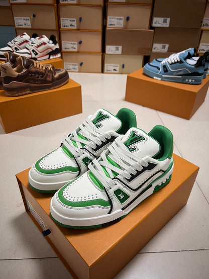 LV TRAINER SNEAKER