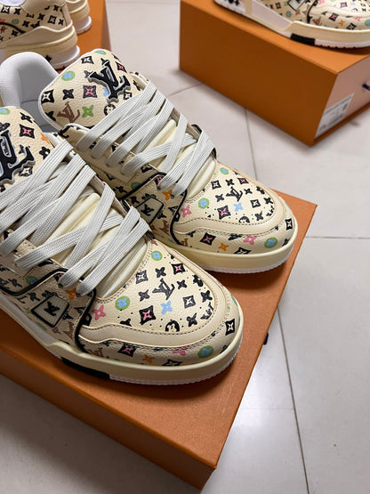 LV TRAINER SNEAKER