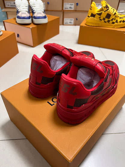 LV TRAINER SNEAKER
