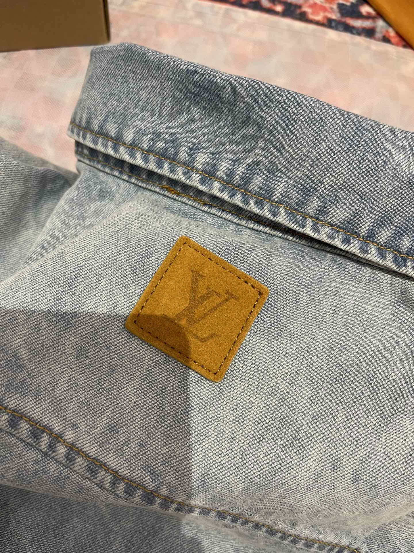 Lv Short-Sleeved Denim Shirt