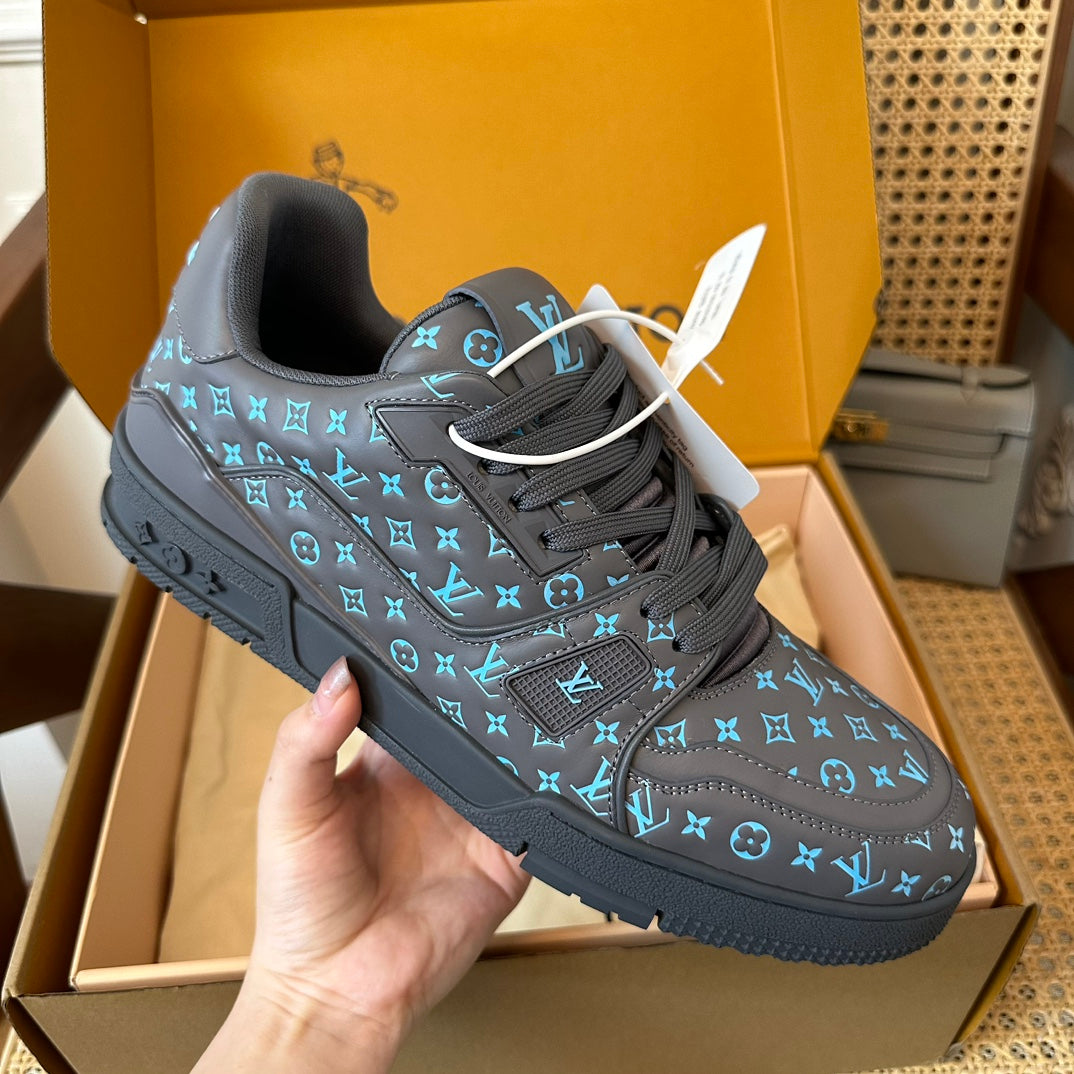 LV TRAINER SNEAKER LIGHT
