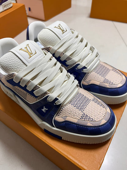 LV TRAINER SNEAKER