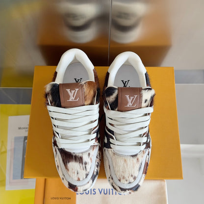 LV TRAINER SNEAKER Pony Style