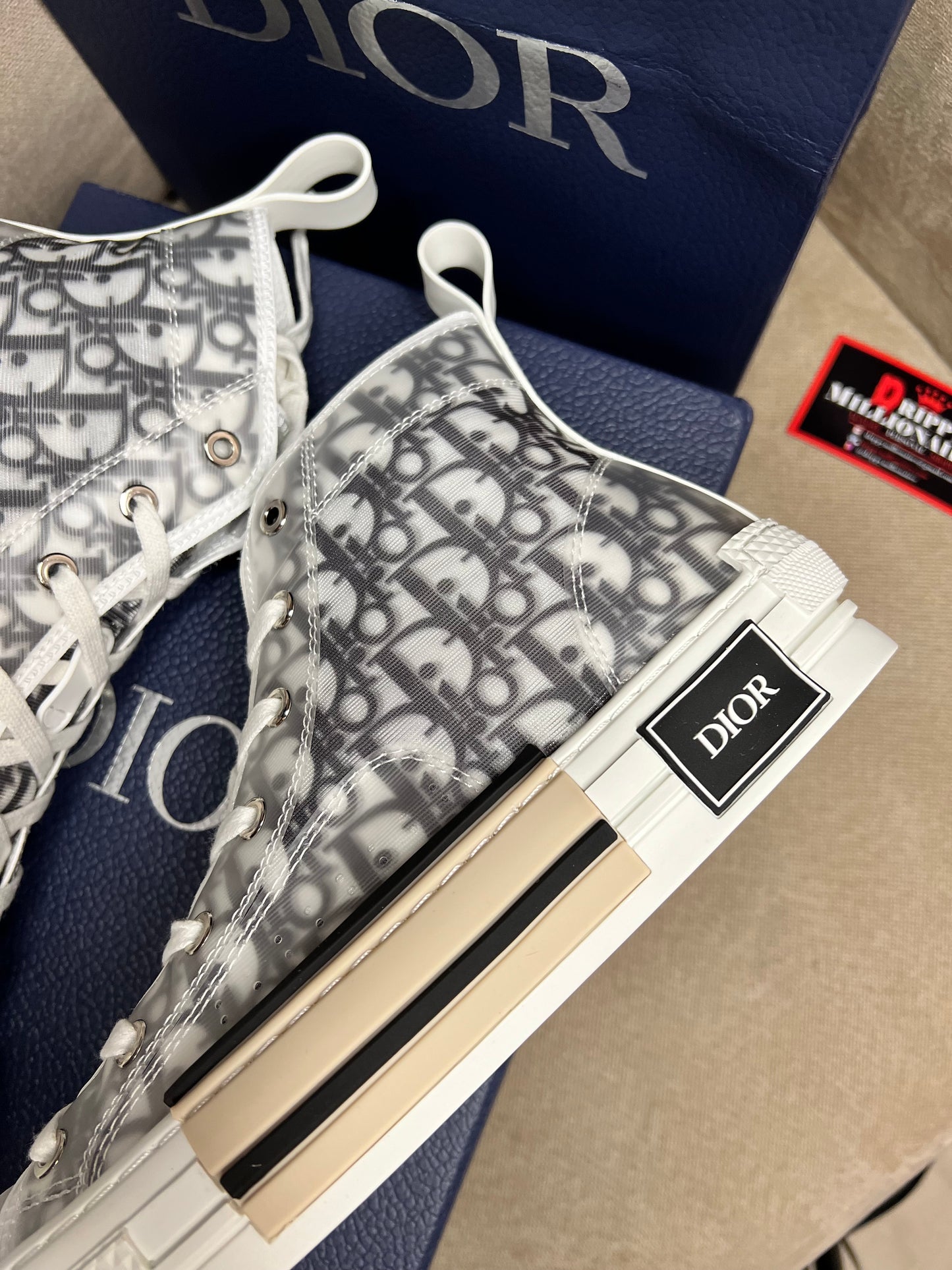 CD B23 Top- High Sneaker