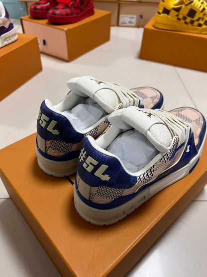 LV TRAINER SNEAKER