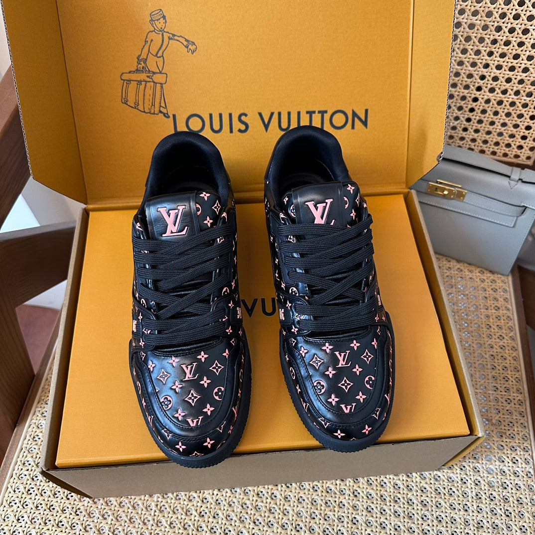 LV TRAINER SNEAKER LIGHT