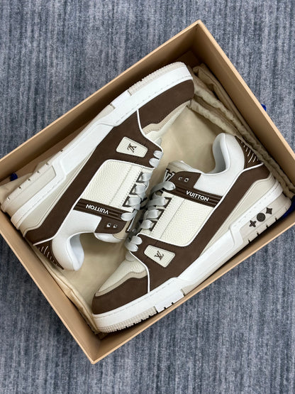 LV TRAINER SNEAKER