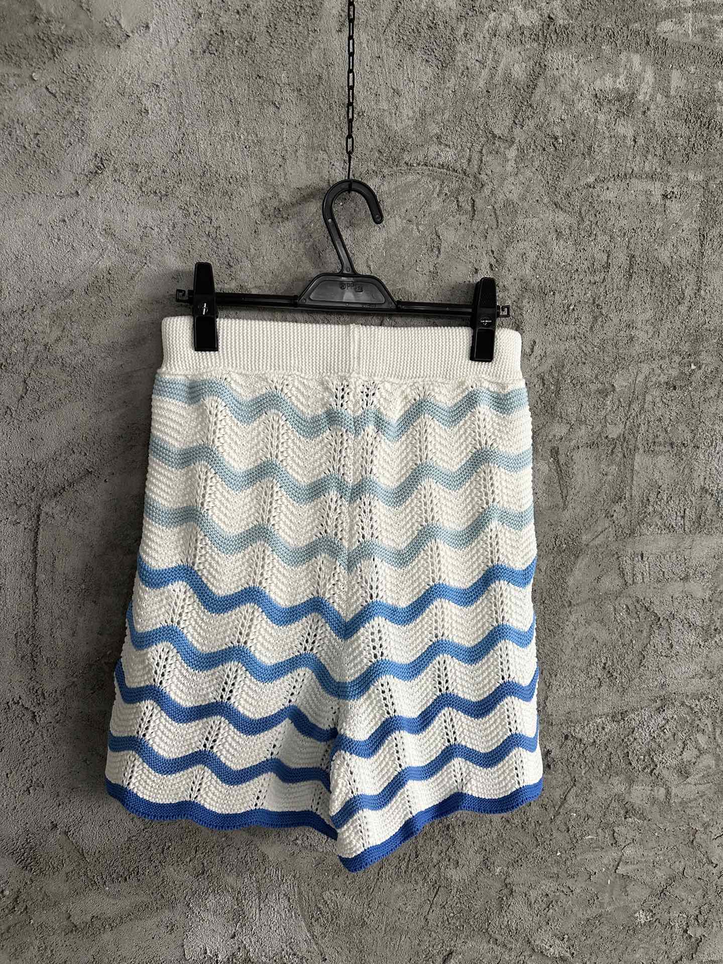 Casablanca Gradient Wave Texture Shorts