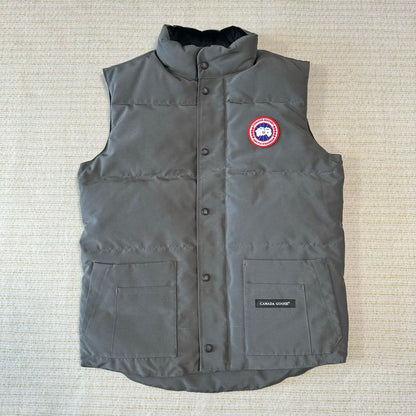 Canada G Vest