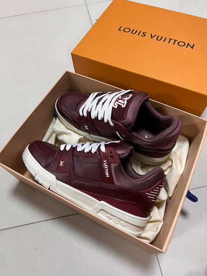 LV TRAINER SNEAKER