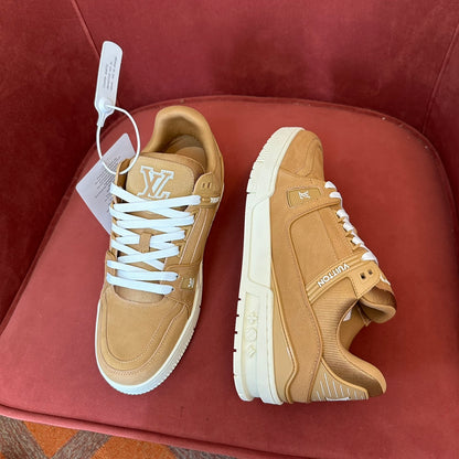 LV TRAINER SNEAKER