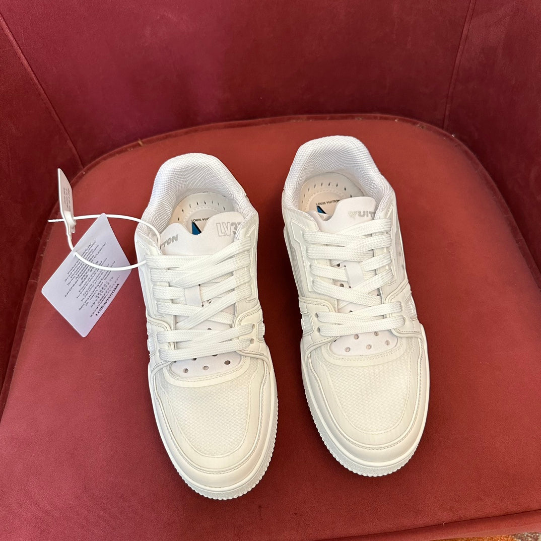 LV TRAINER SNEAKER