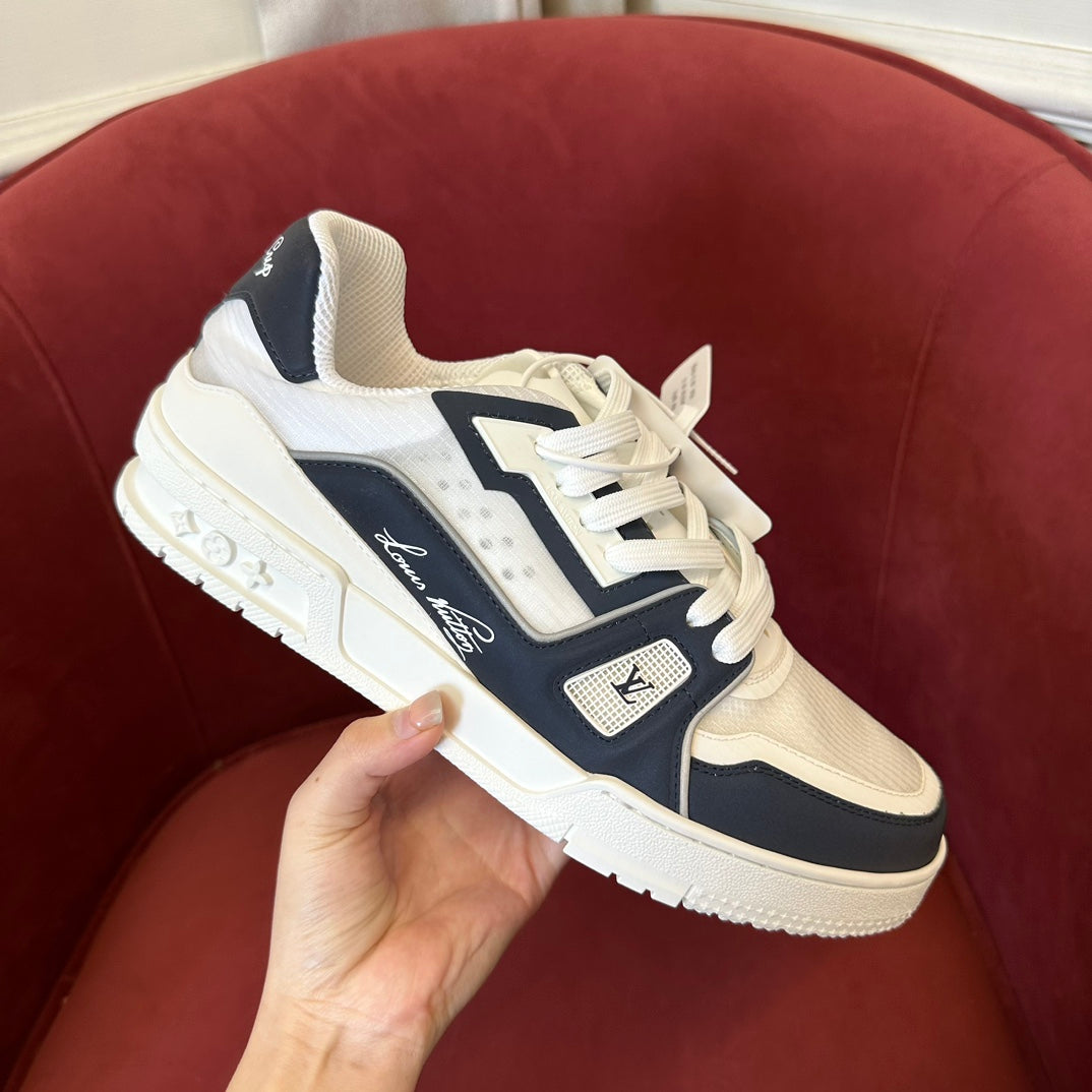 LV TRAINER SNEAKER