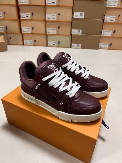LV TRAINER SNEAKER