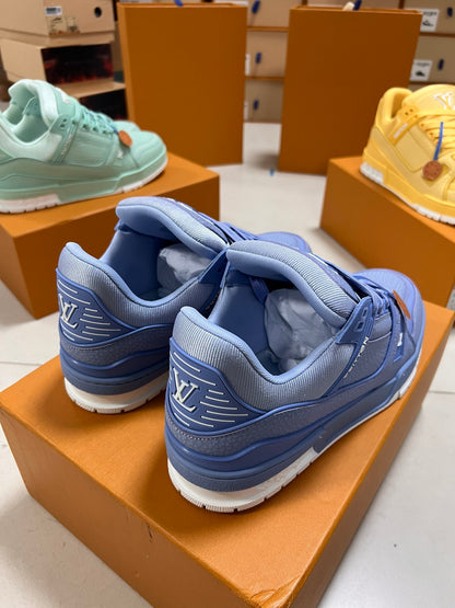 LV TRAINER SNEAKER