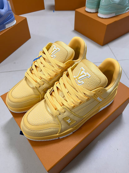 LV TRAINER SNEAKER