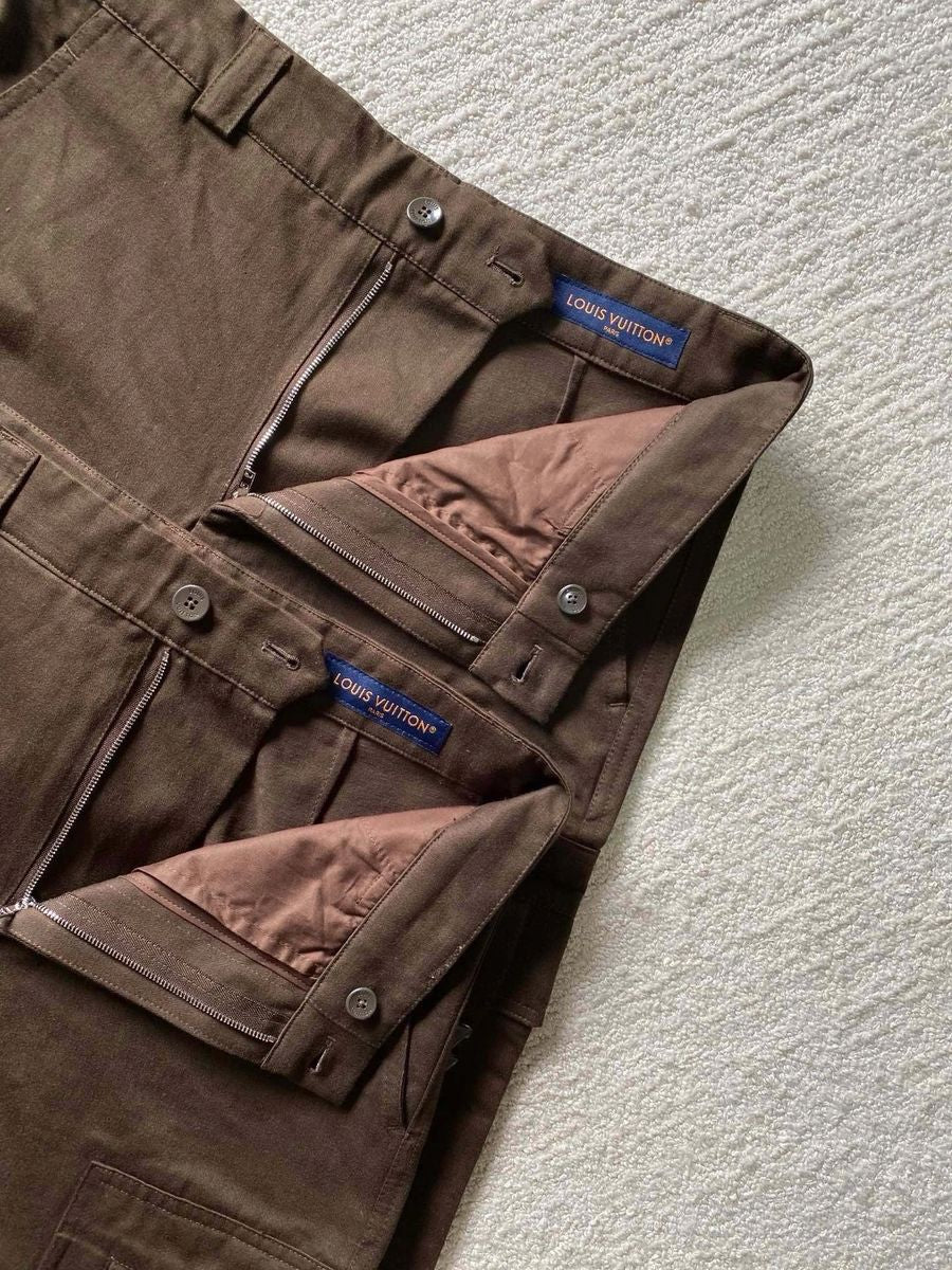 Lv Signature Cotton Cargo Pants