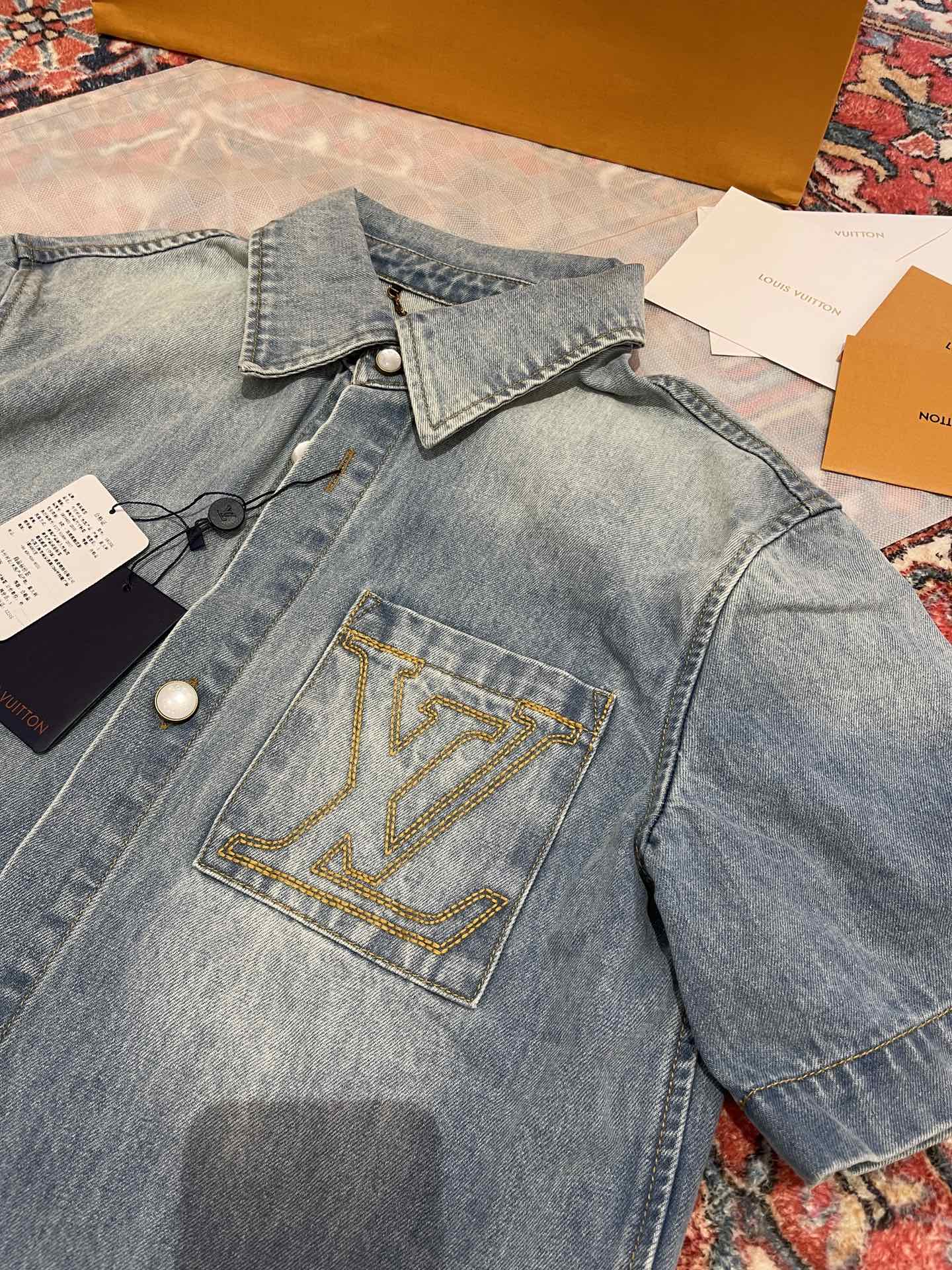 Lv Short-Sleeved Denim Shirt