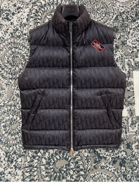 CD OBLIQUE DOWN VEST TECHNICAL BLACK