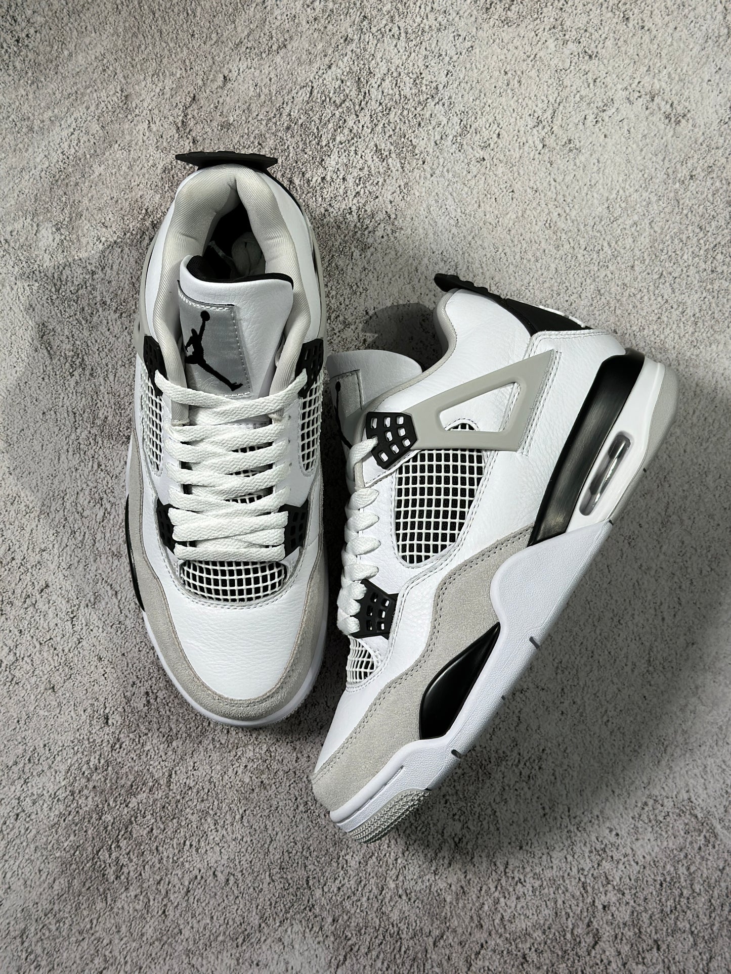 Air Jordan 4 Retro Military Black