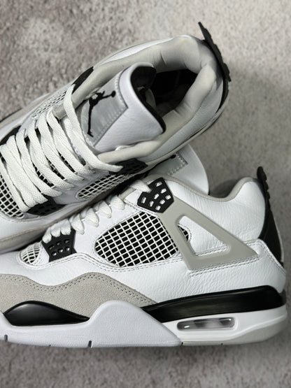 Air Jordan 4 Retro Military Black