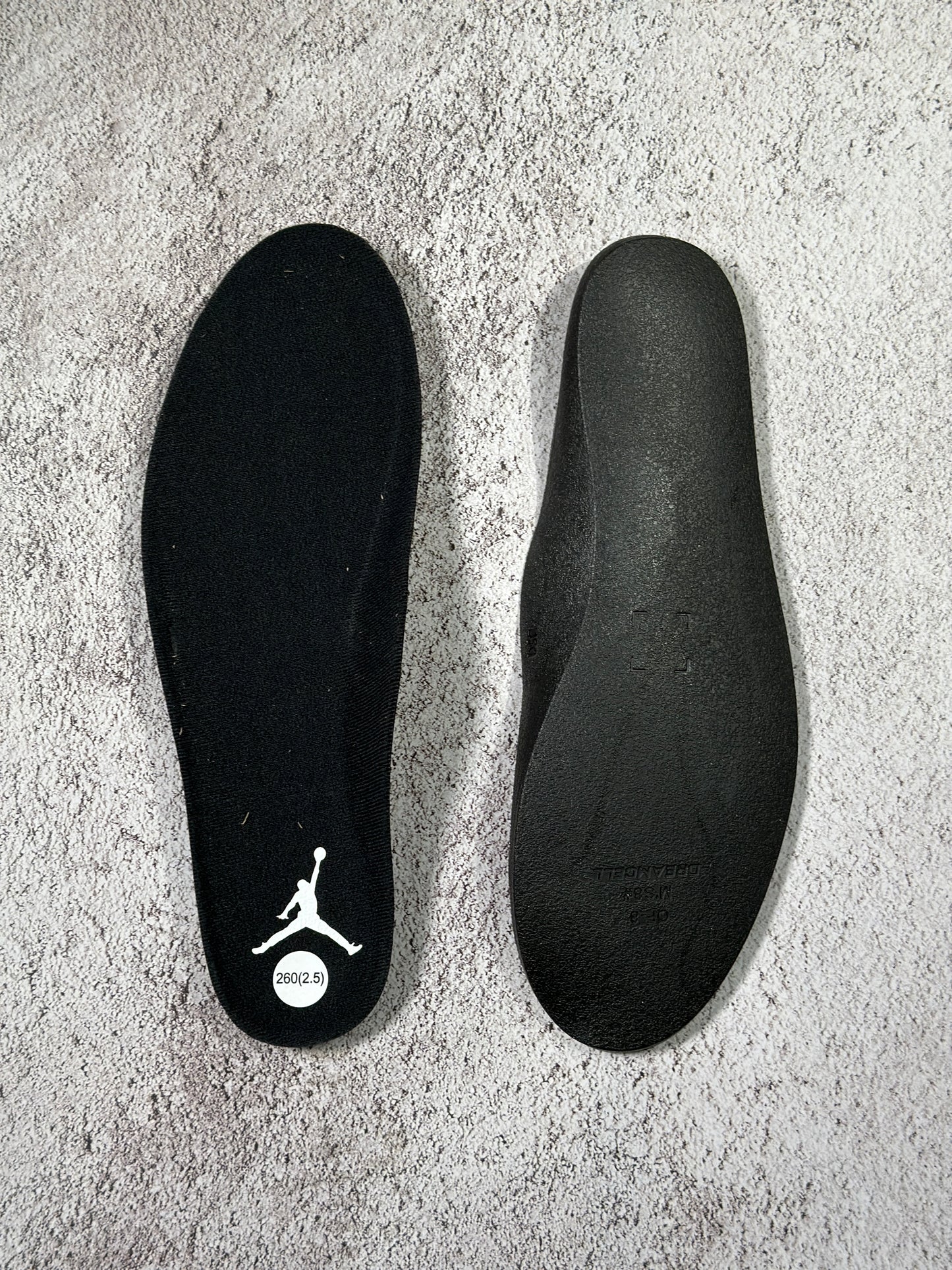 Air Jordan 4 Retro Military Black