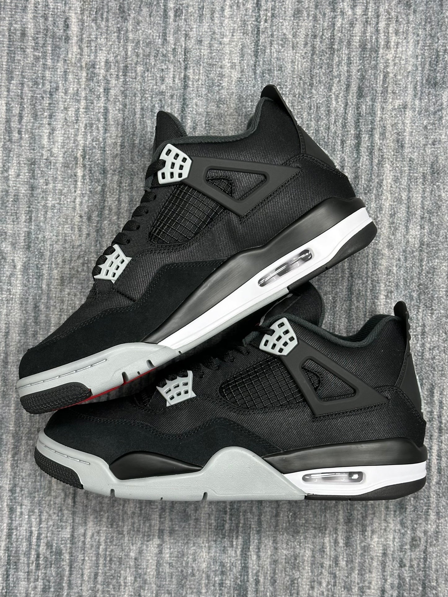 AJ4 BLACK CANVAS