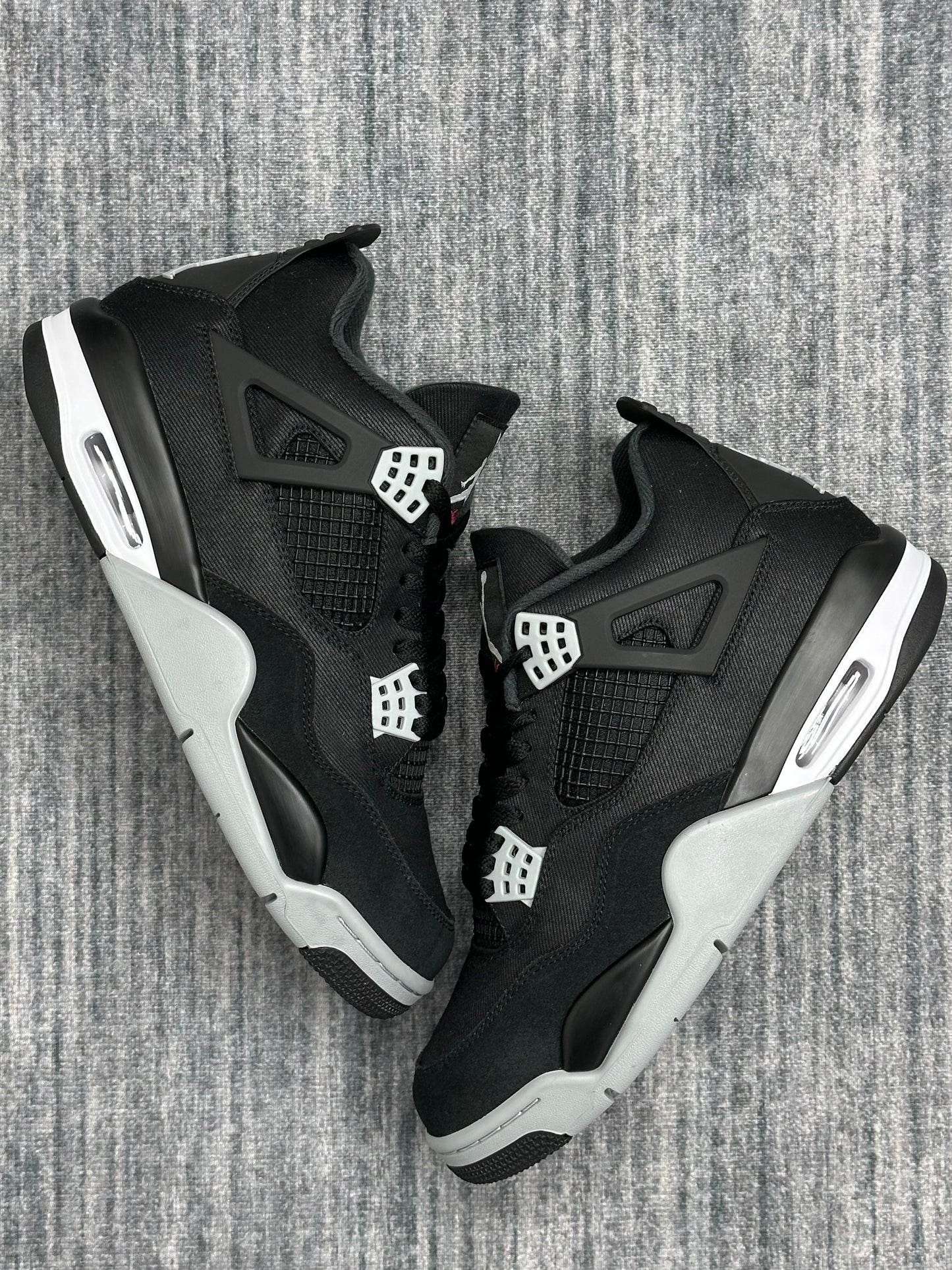 AJ4 BLACK CANVAS