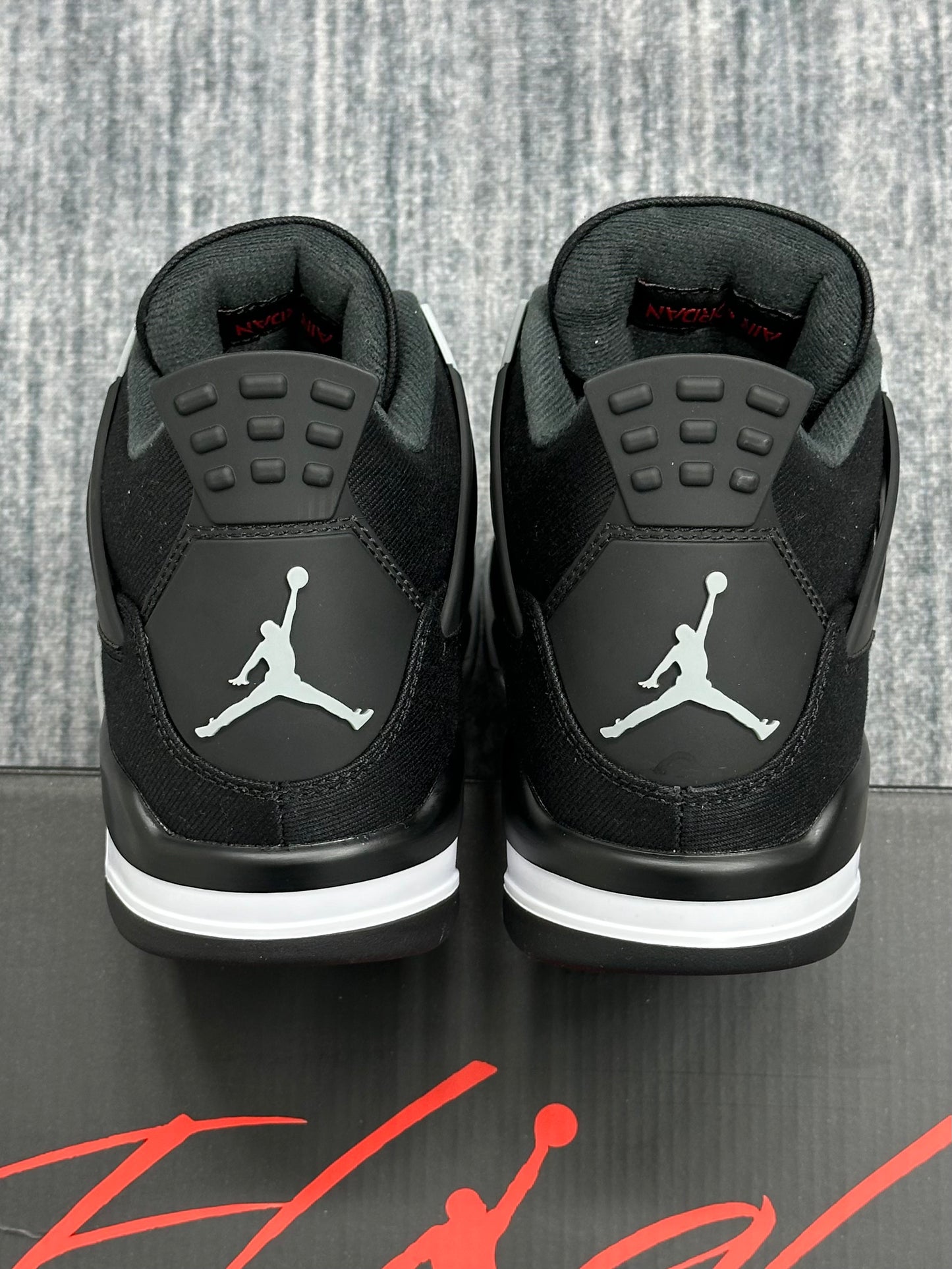 AJ4 BLACK CANVAS