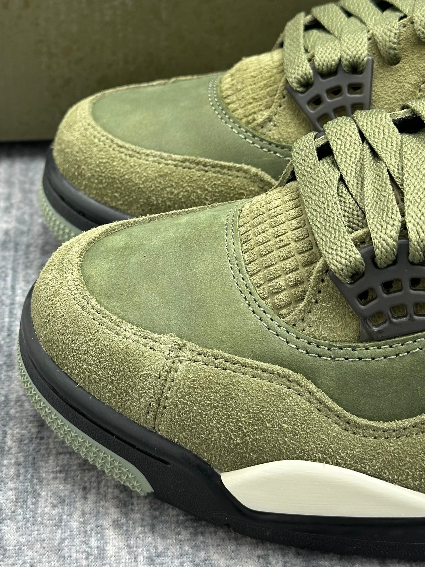 AJ4 Craft Medium Olive