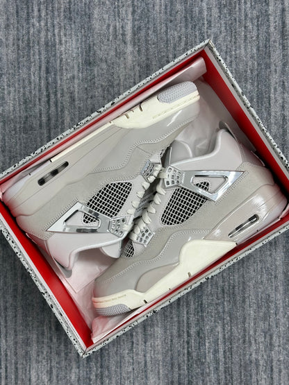 AJ4 Frozen Moments