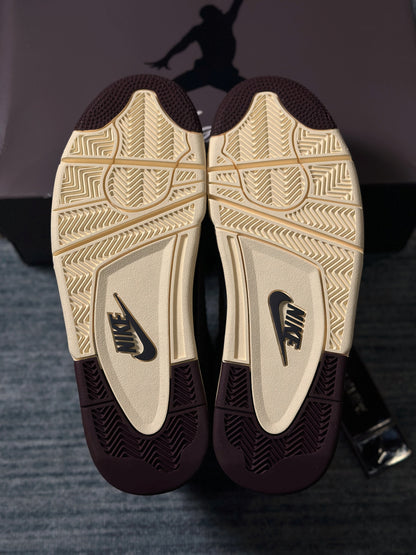 AJ4 A Ma Maniére Violet Ore